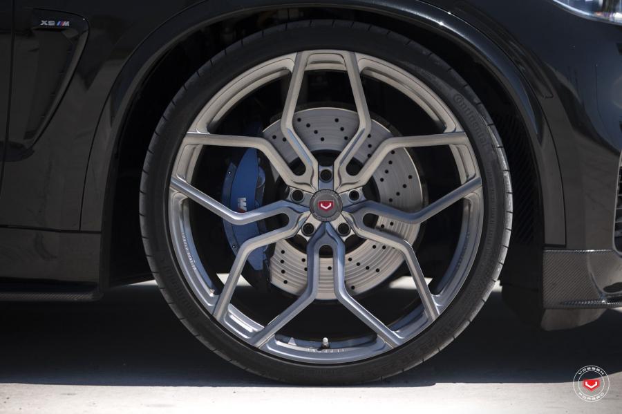 Колеса BMW X5 M on Vossen Wheels (HC-3) 2018 года  (фото 5 из 41)
